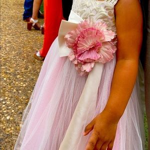 Chantilly place 4t dress